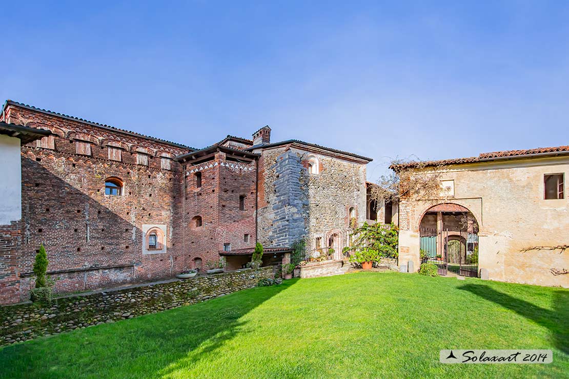 Castello di Massazza o Rocca dei Cavallari