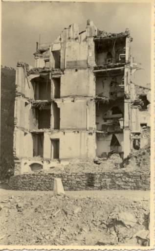 Zoagli 1945 -  i resti di un paese