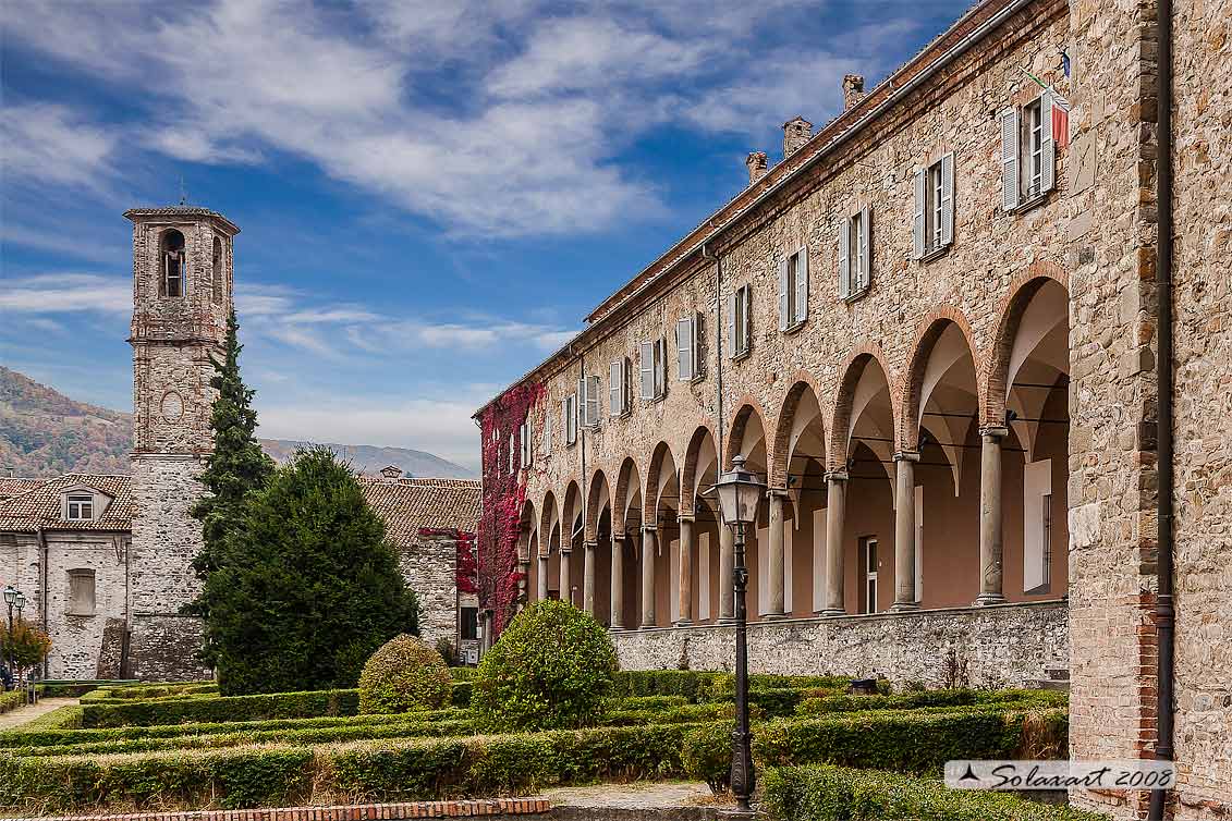 Bobbio: Abbazia di San Colombano  (facciata est)