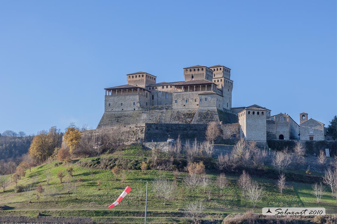 Castello di Torrechiara o di Langhirano  (Porta d'accesso alla Val Parma)