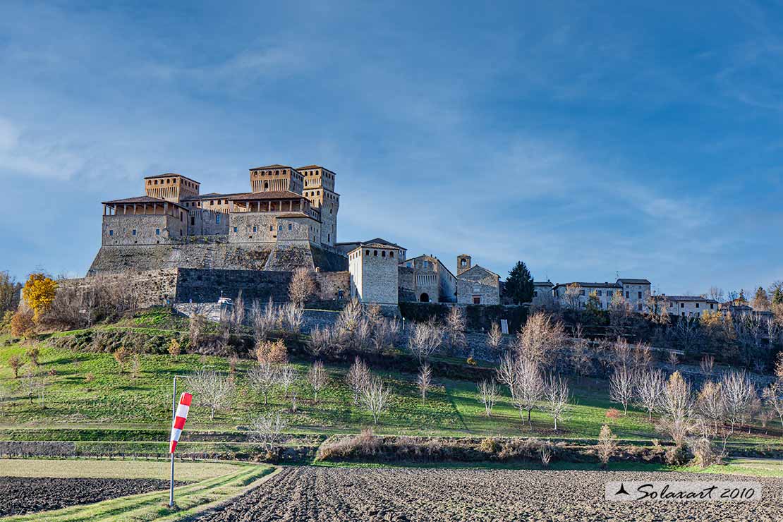 Castello di Torrechiara o di Langhirano  (Porta d'accesso alla Val Parma)