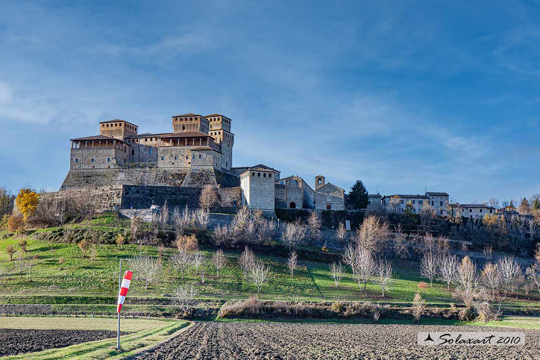Castello di Torrechiara o di Langhirano (Porta d'accesso alla Val Parma)