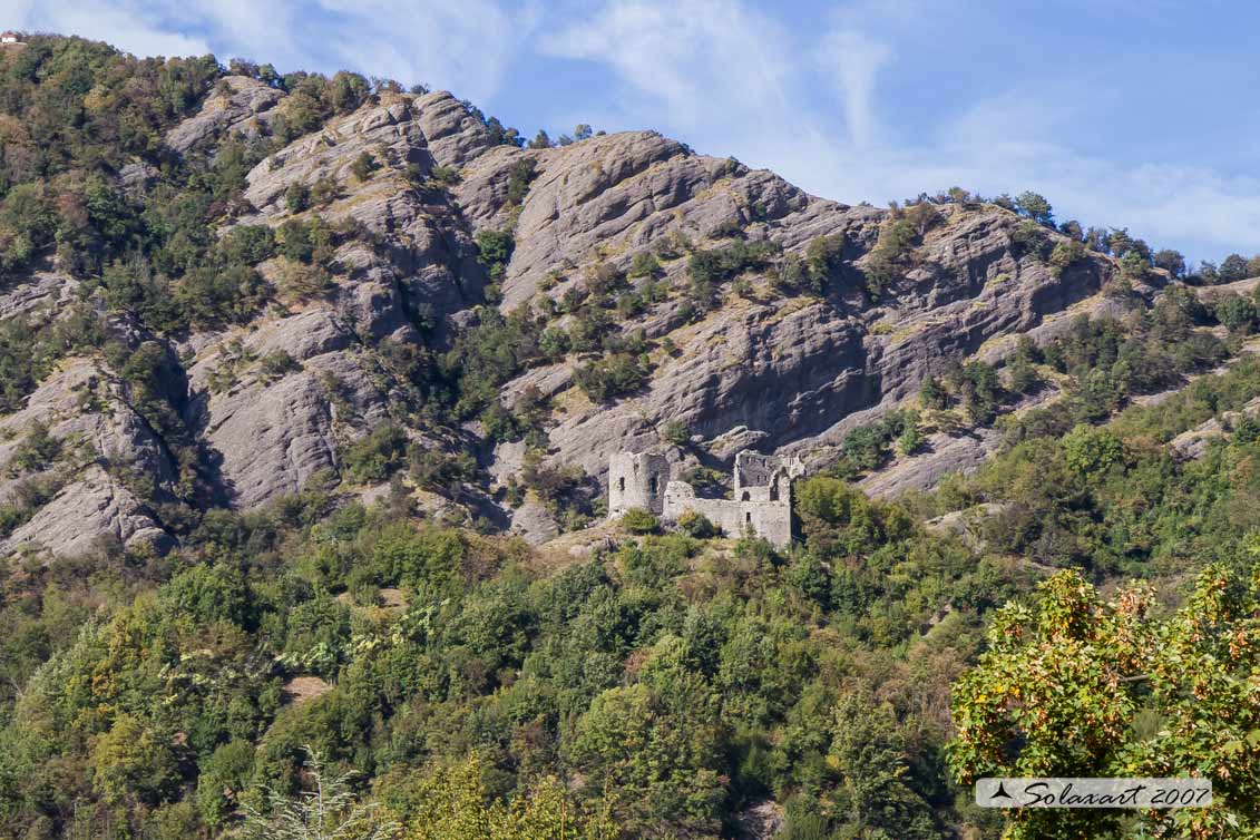 Castello Fieschi - Frazione Castello Rosso - Savignone (GE)