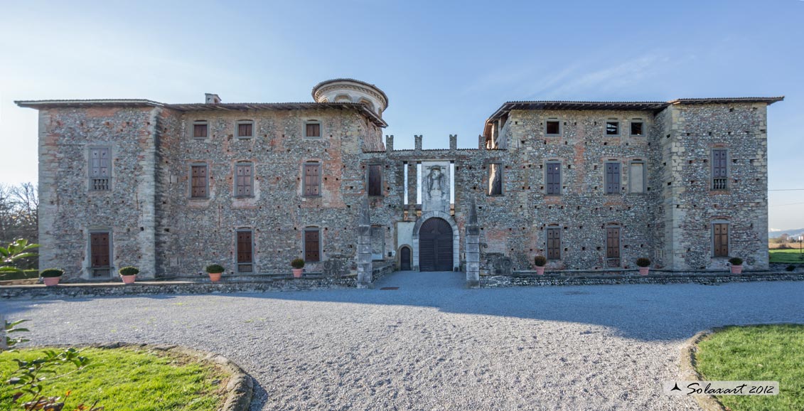 Castello Martinengo Colleoni di Cavernago