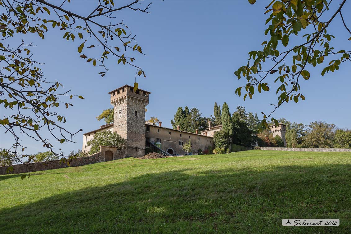 Castello di Frascarolo o Castello Medici di Marignano 