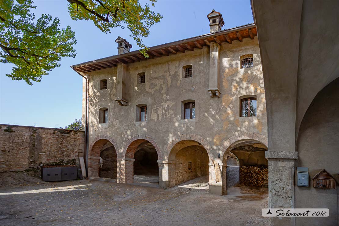 Castello di Frascarolo o Castello Medici di Marignano