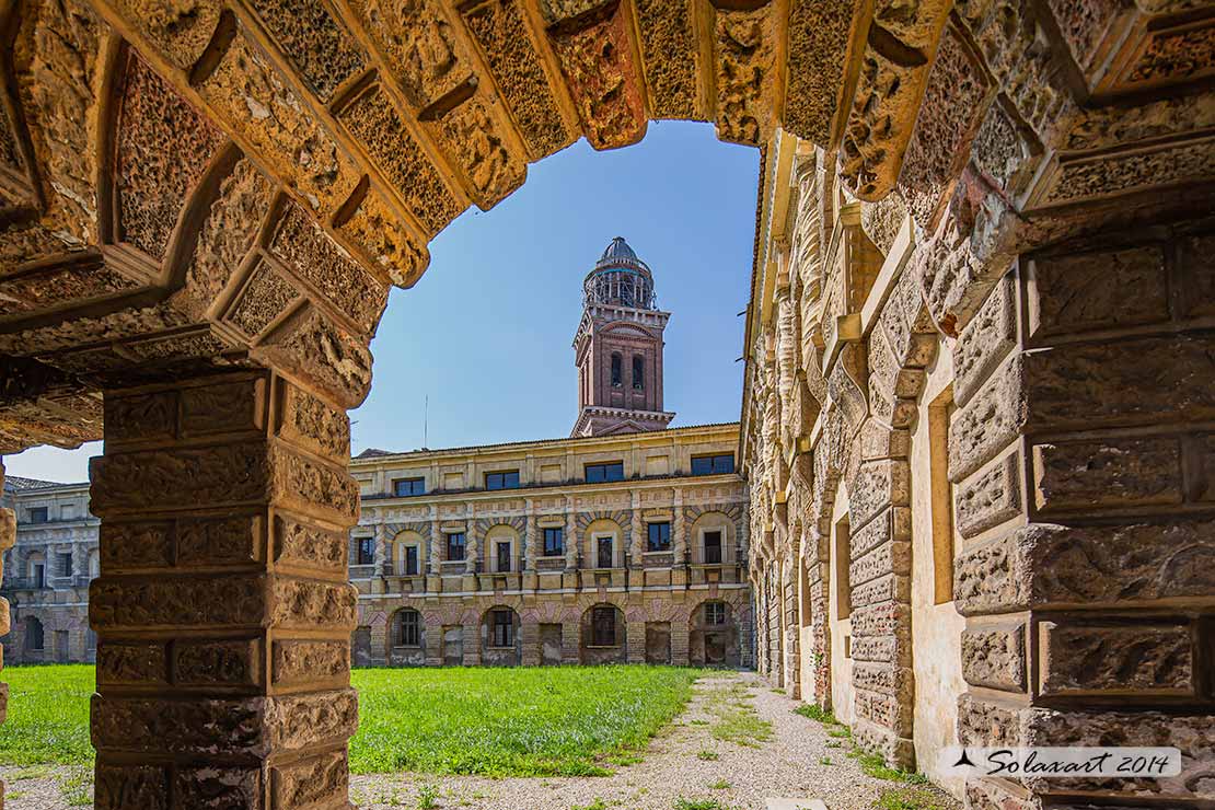 Cortile della Cavallerizza