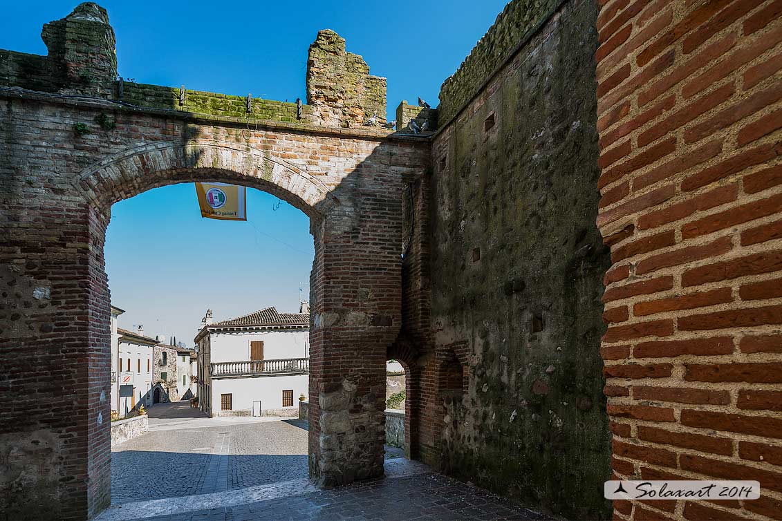 Castello di Castellaro Lagusello