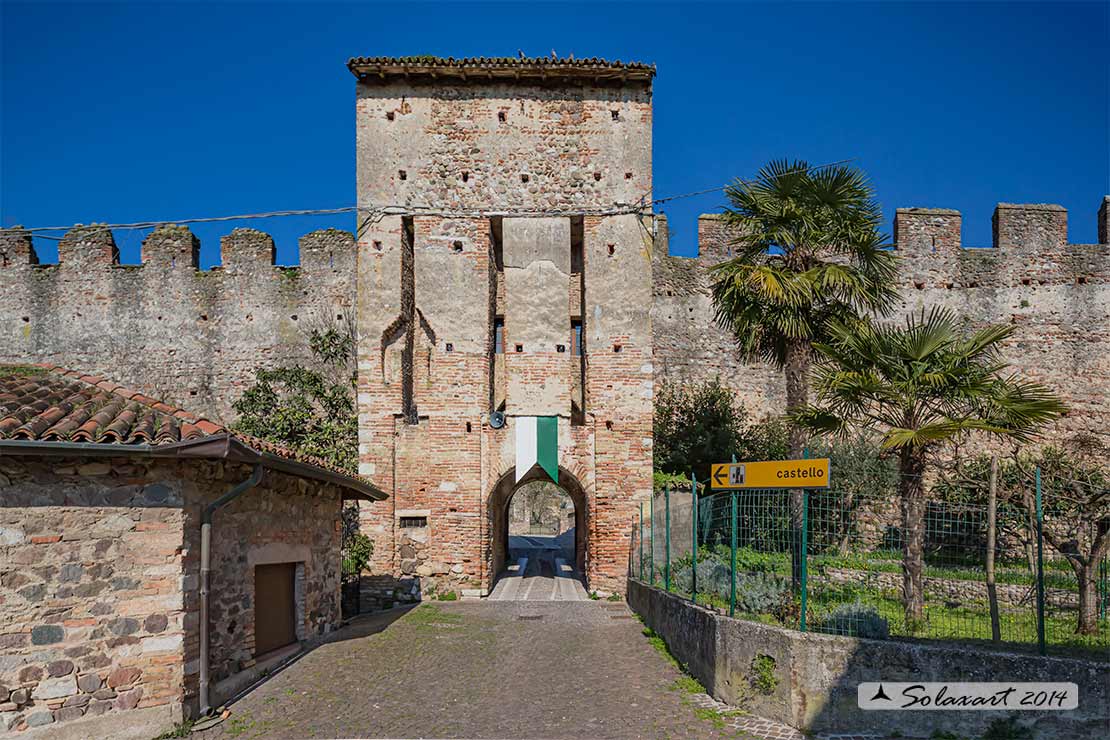 Il Castello / Ricetto di Monzambano