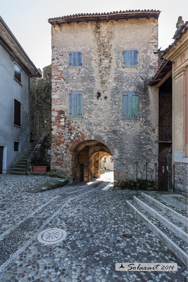 Il Castello / Ricetto di Monzambano