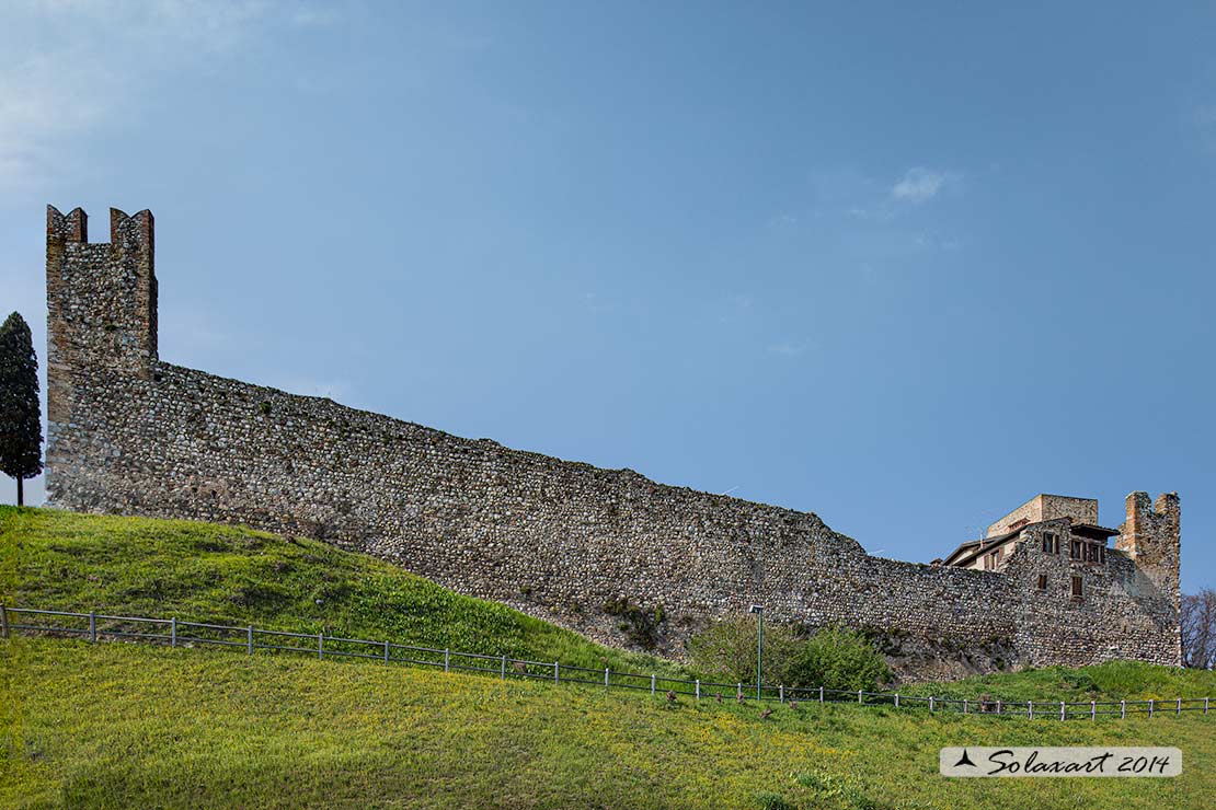 Il Castello / Ricetto di Padenghe sul Garda: