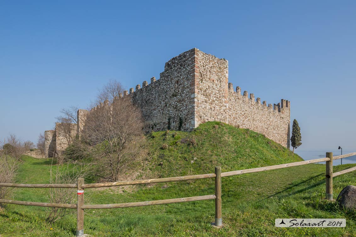 Il Castello / Ricetto di Padenghe sul Garda:
