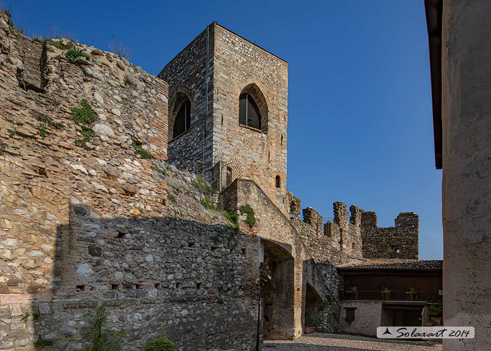 Il Castello / Ricetto di Padenghe sul Garda: