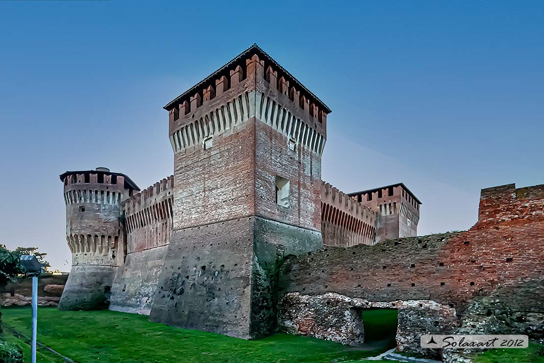 Soncino - la chiusa che gestisce l'allagamento del fossato interno
