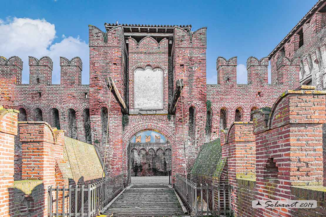La rocca di Soncino - il ponte levatoio d'accesso al Rivellino