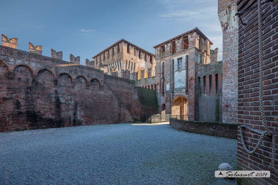 L'interno del "Castello": Il Rivellino