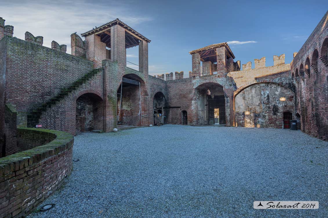 L'interno del "Castello": Il Rivellino