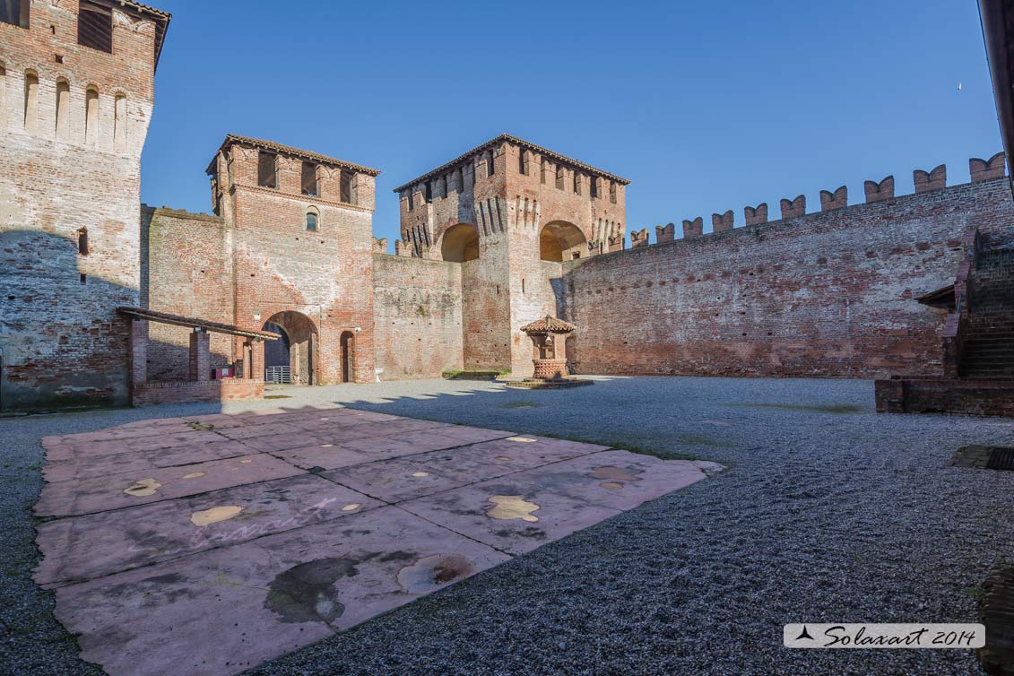 Soncino: L'interno della Rocca, gli spalti