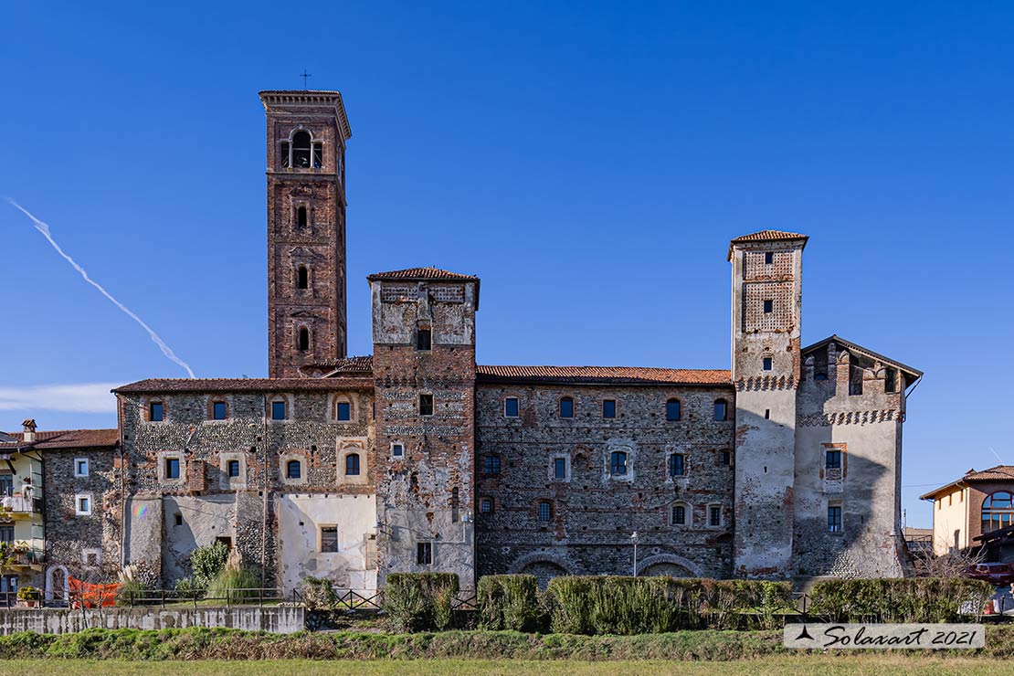 Il Castello-monastero di Lenta: