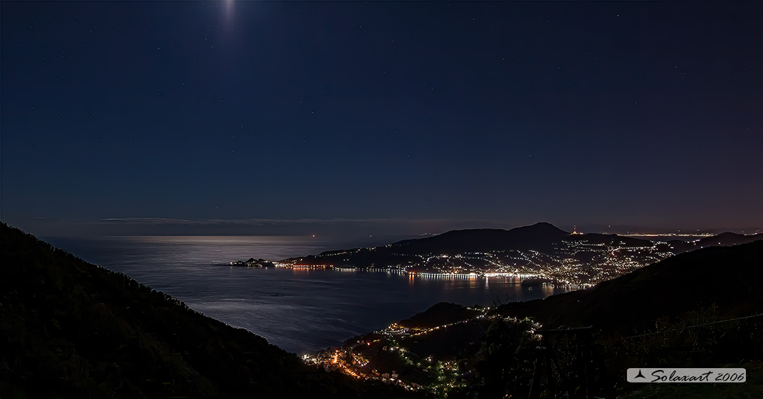  Portofino: Vista dal monte Anchetta di Portovino illuminato dalla luna