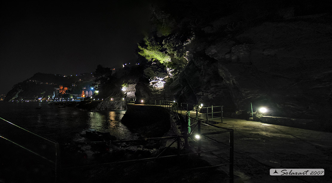 Zoagli passeggiata a mare notturna